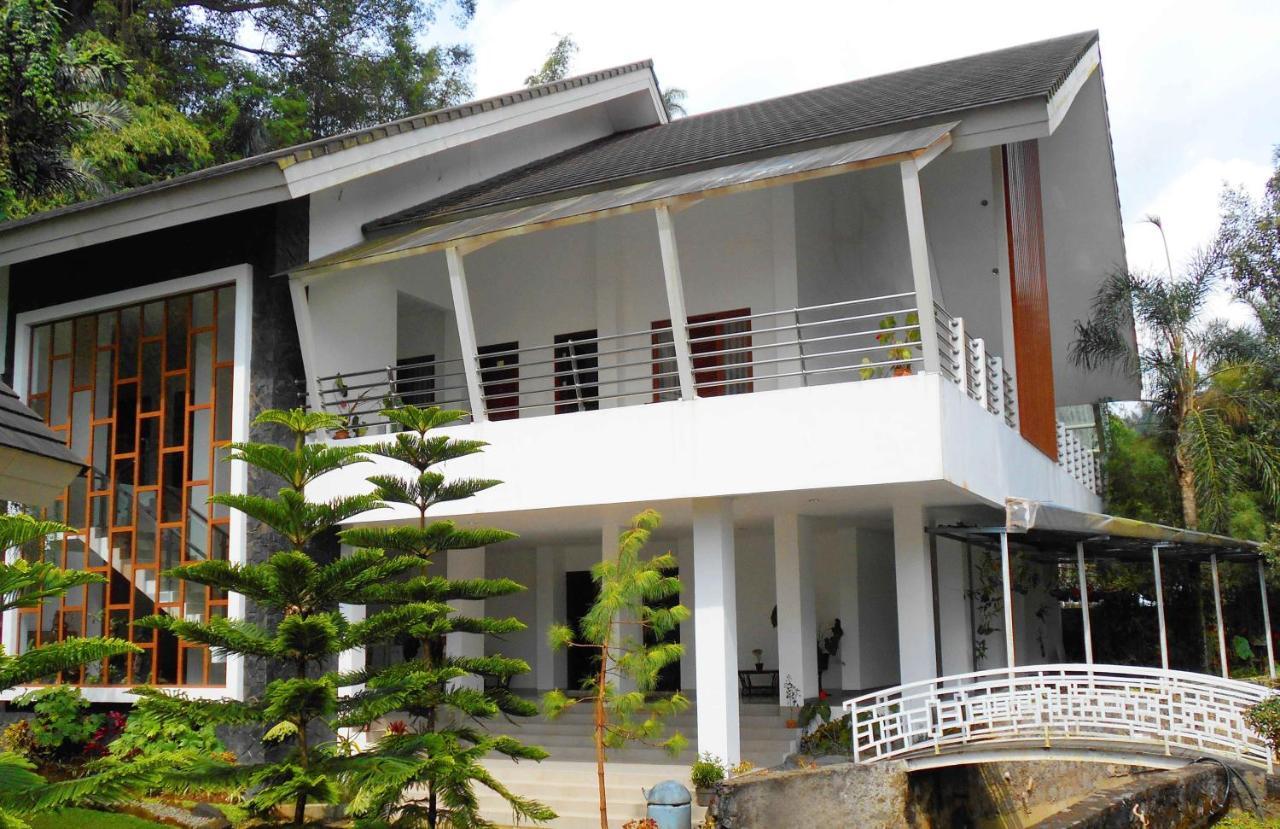 Lembah Permai Resort Sindanglaya Εξωτερικό φωτογραφία